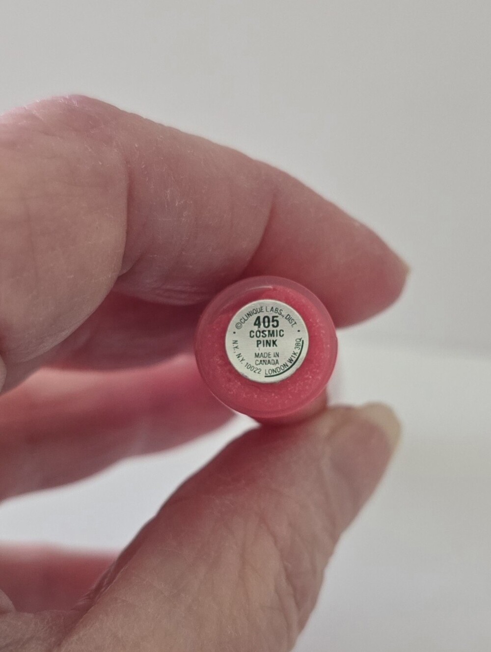 Clinique Lip Gloss & Balm in Cosmic Pink (405) - Picture 6 of 6